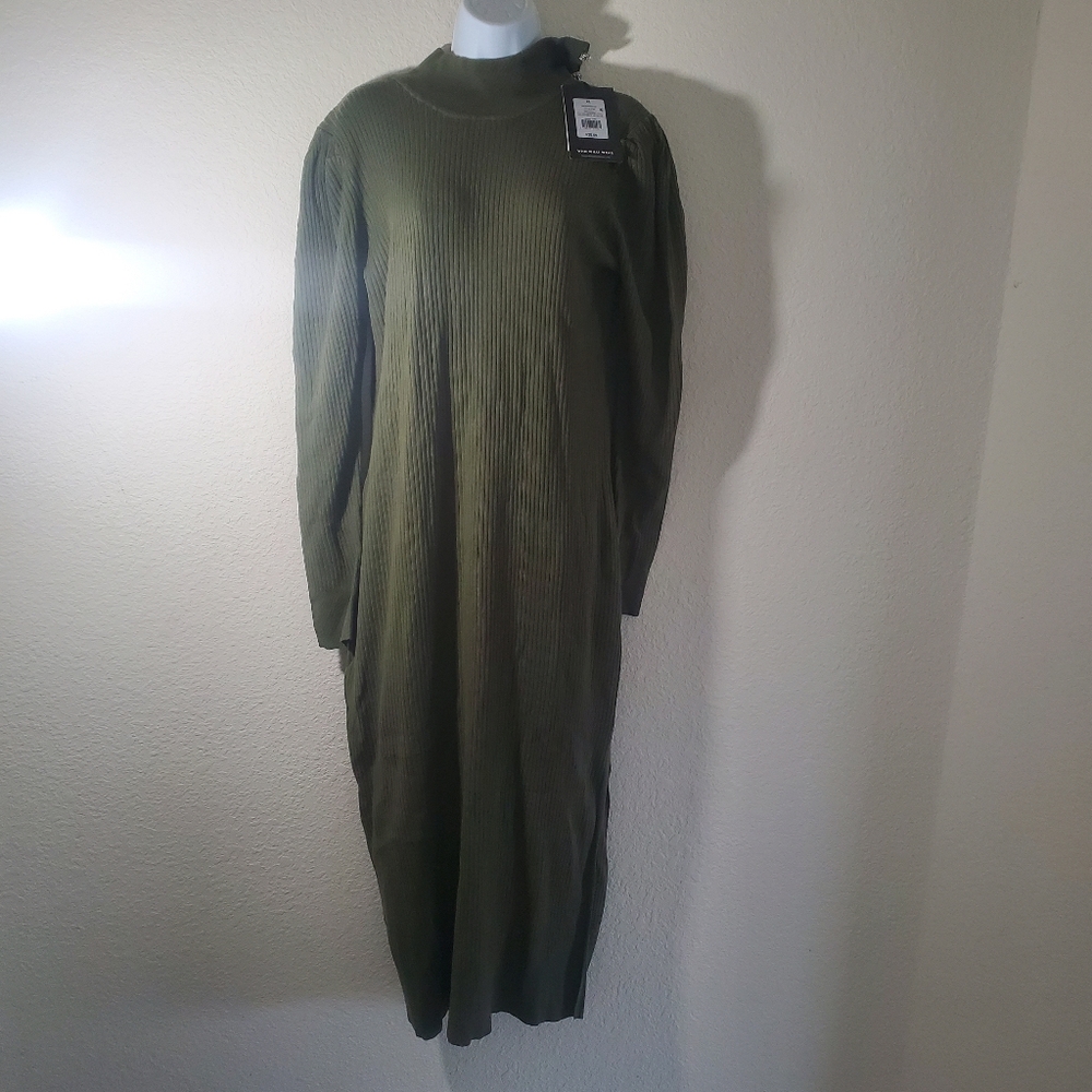 long sleeve green dress